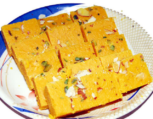 Dadus Khoya Kesar Burfi 500g